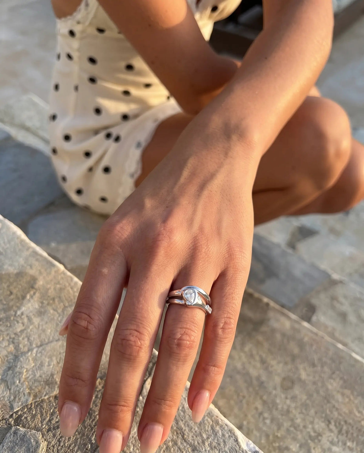 Tecla ring