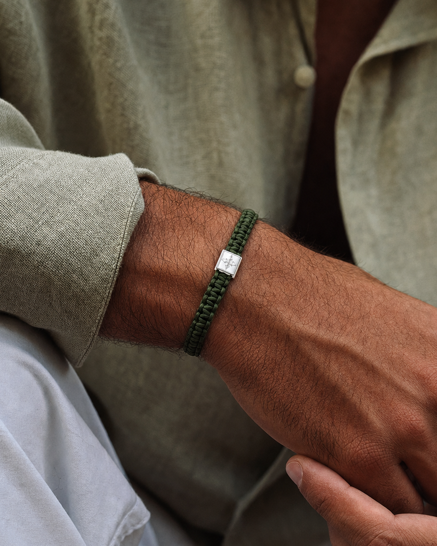 Loro bracelet