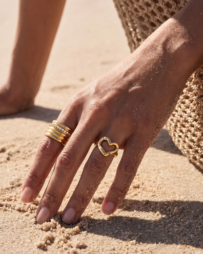 Amina ring
