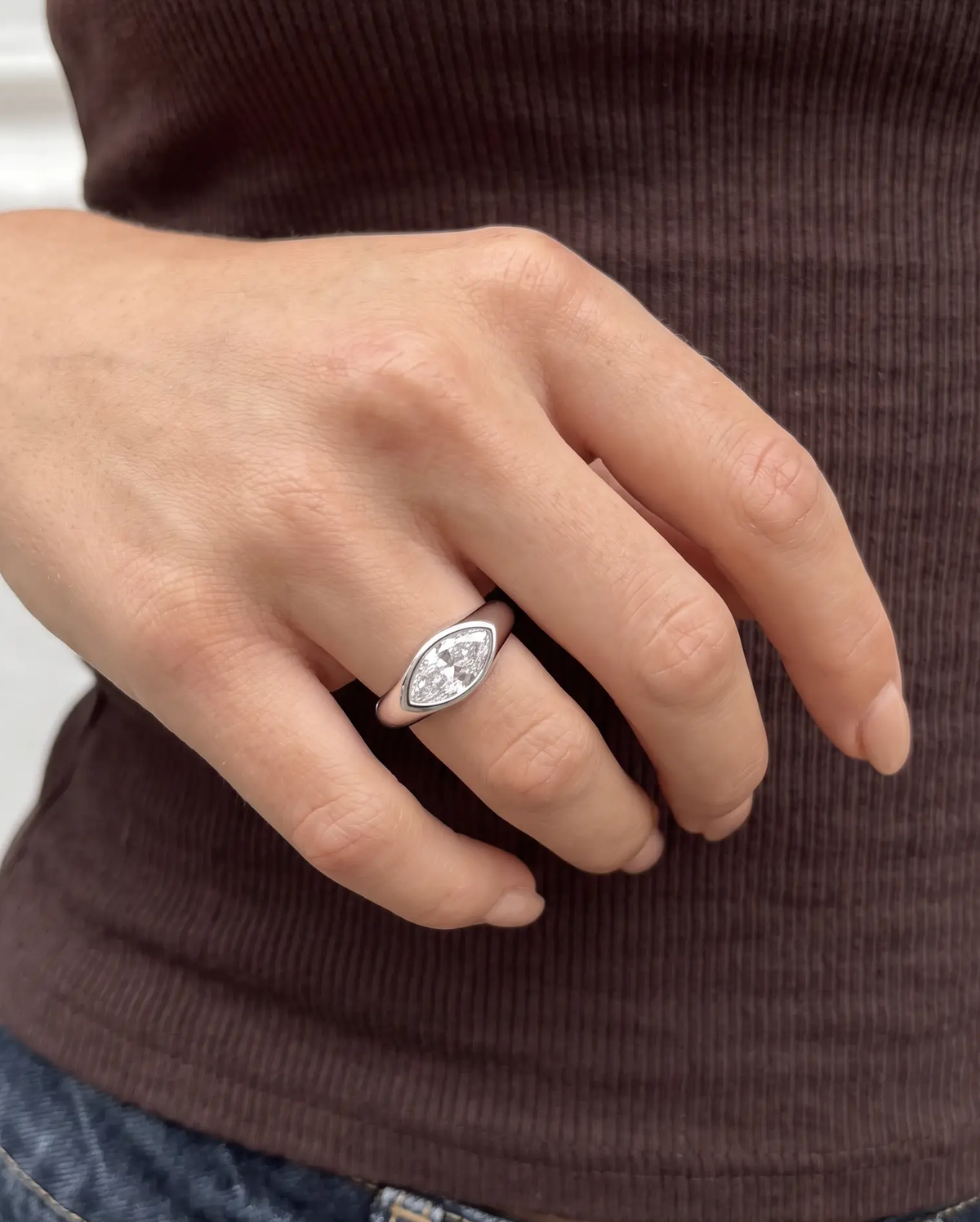Angela ring