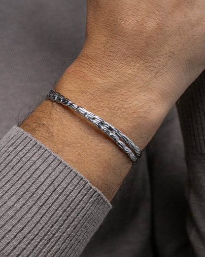 Astra bangle