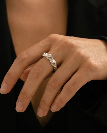 Ava ring