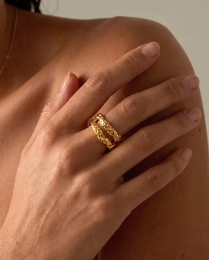 Carla ring