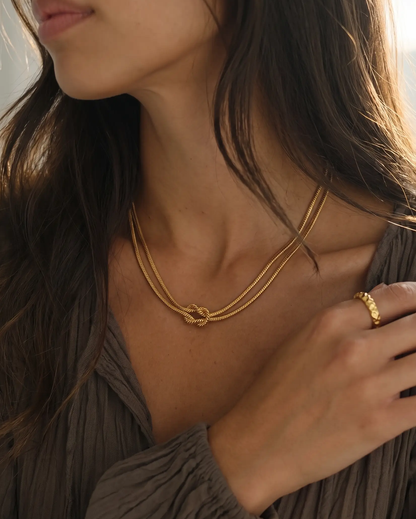 Dora necklace