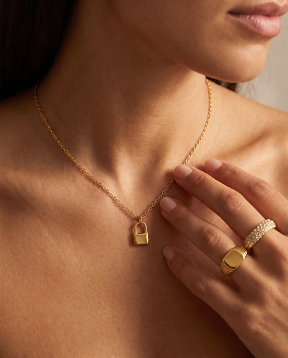 Egle necklace