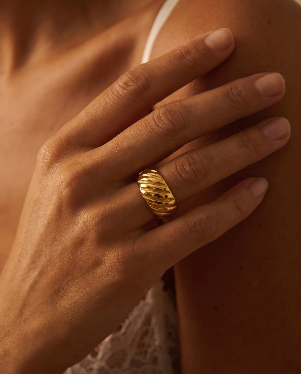 Fulvia ring