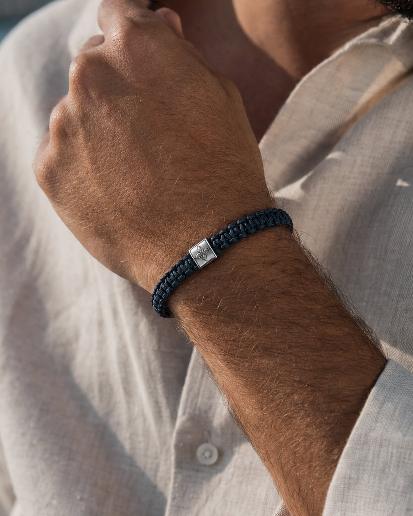 Loro bracelet
