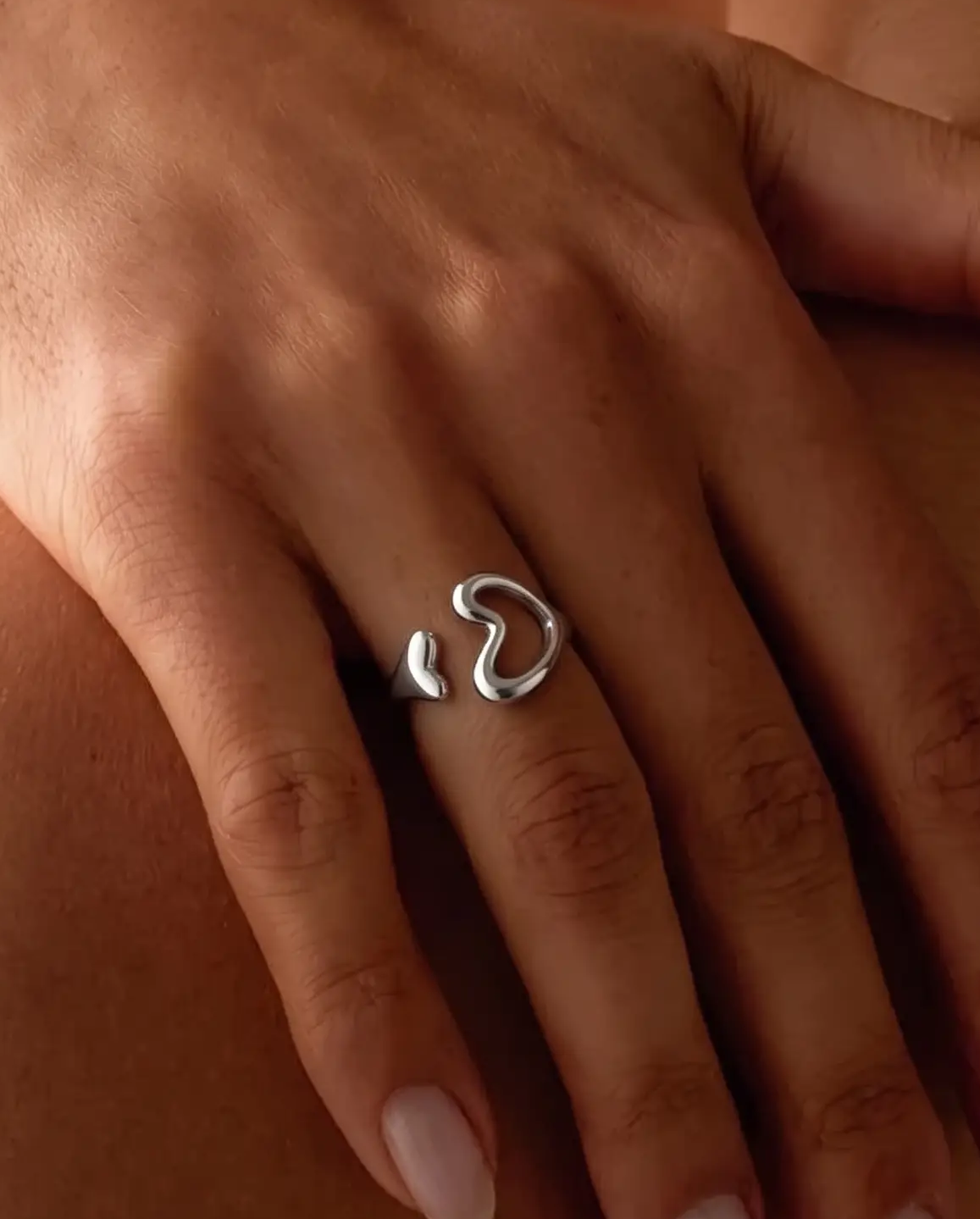 Mena ring