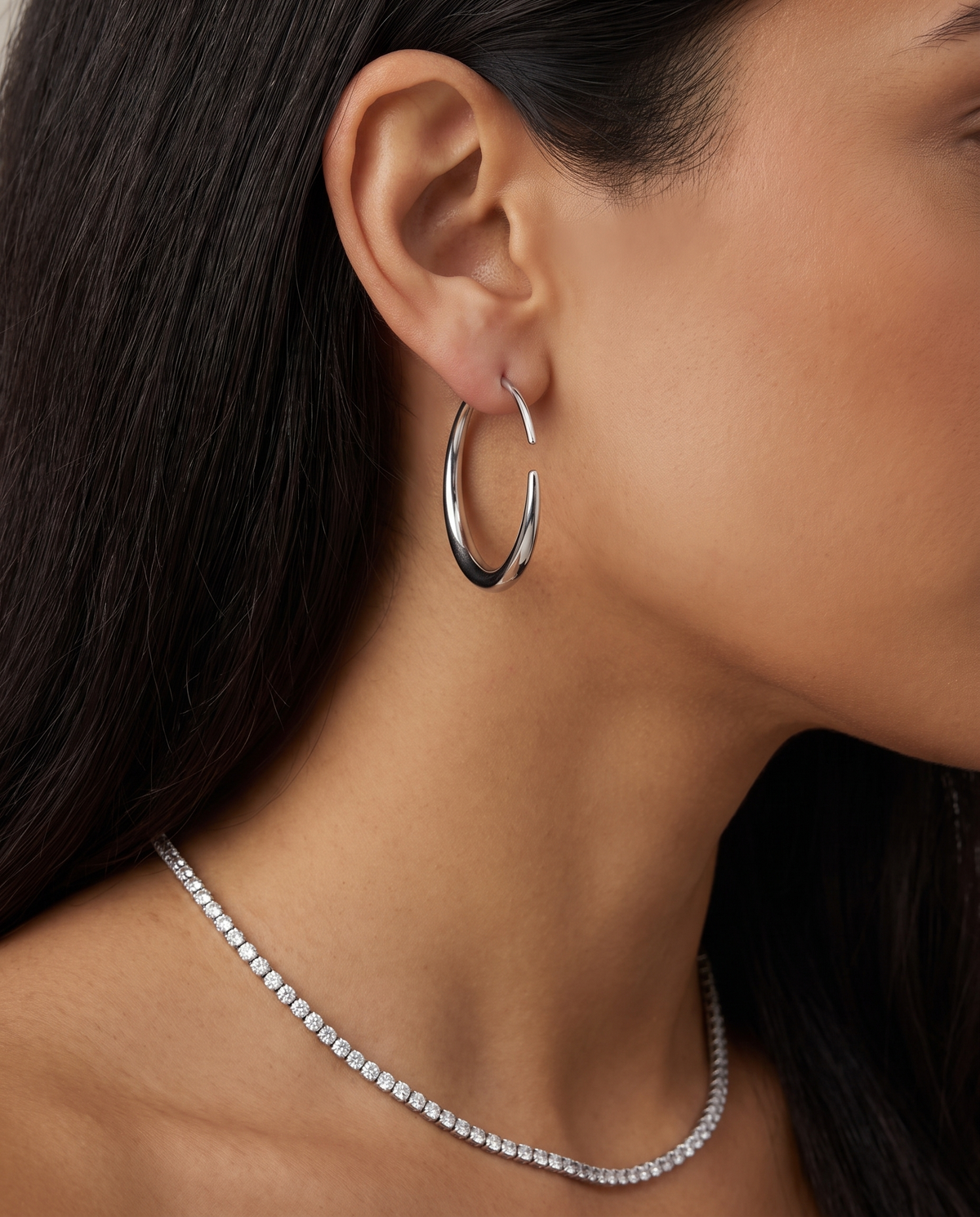 Naia earrings medium
