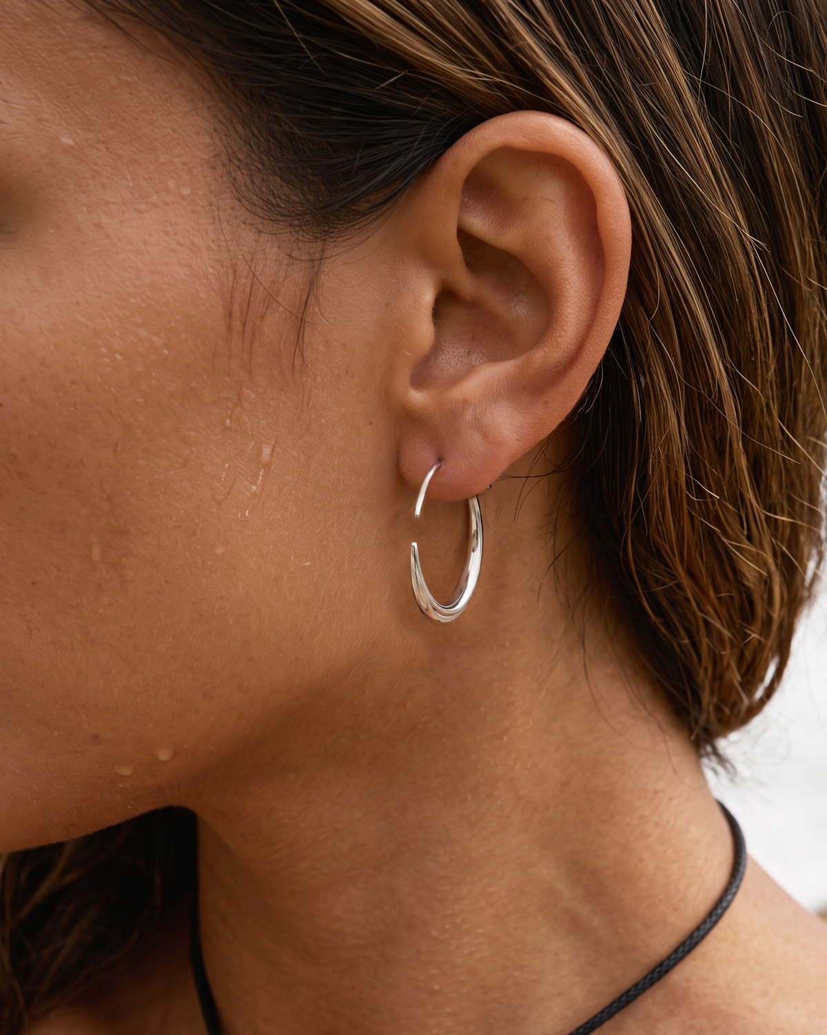 Naia earrings small