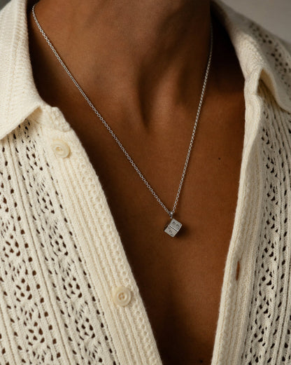 Game necklace