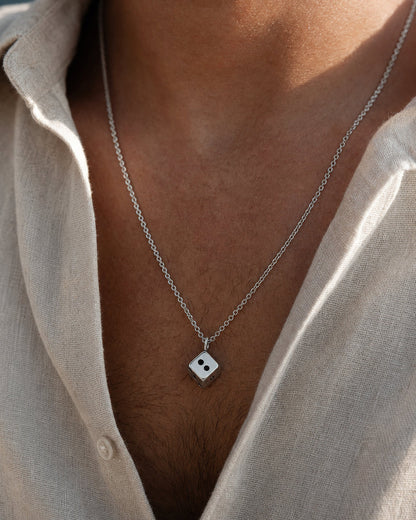 Game necklace