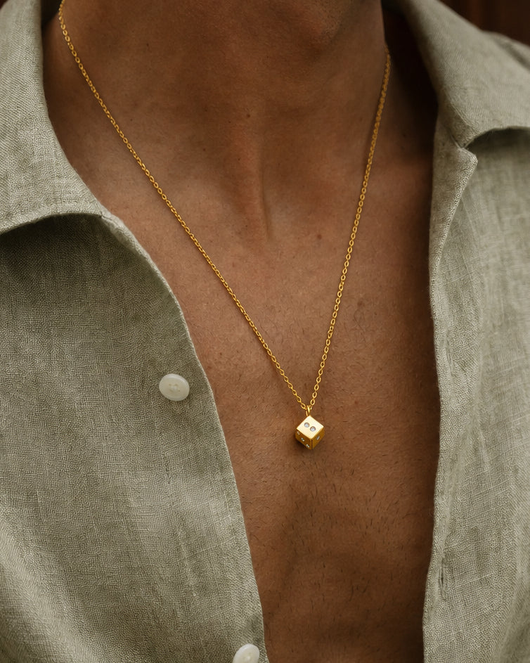 Game necklace