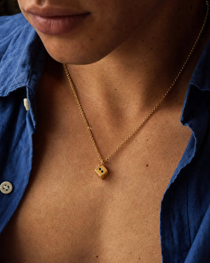 Game necklace