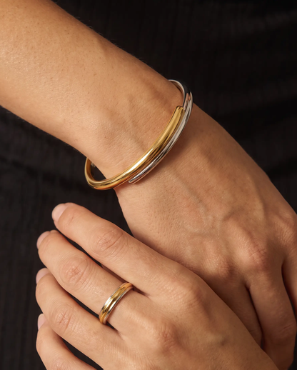 Nora bangle