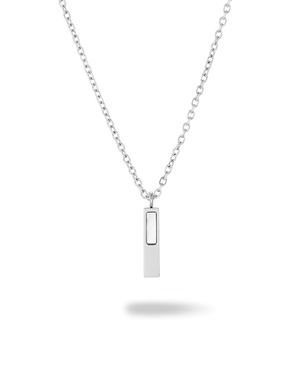 Mano necklace