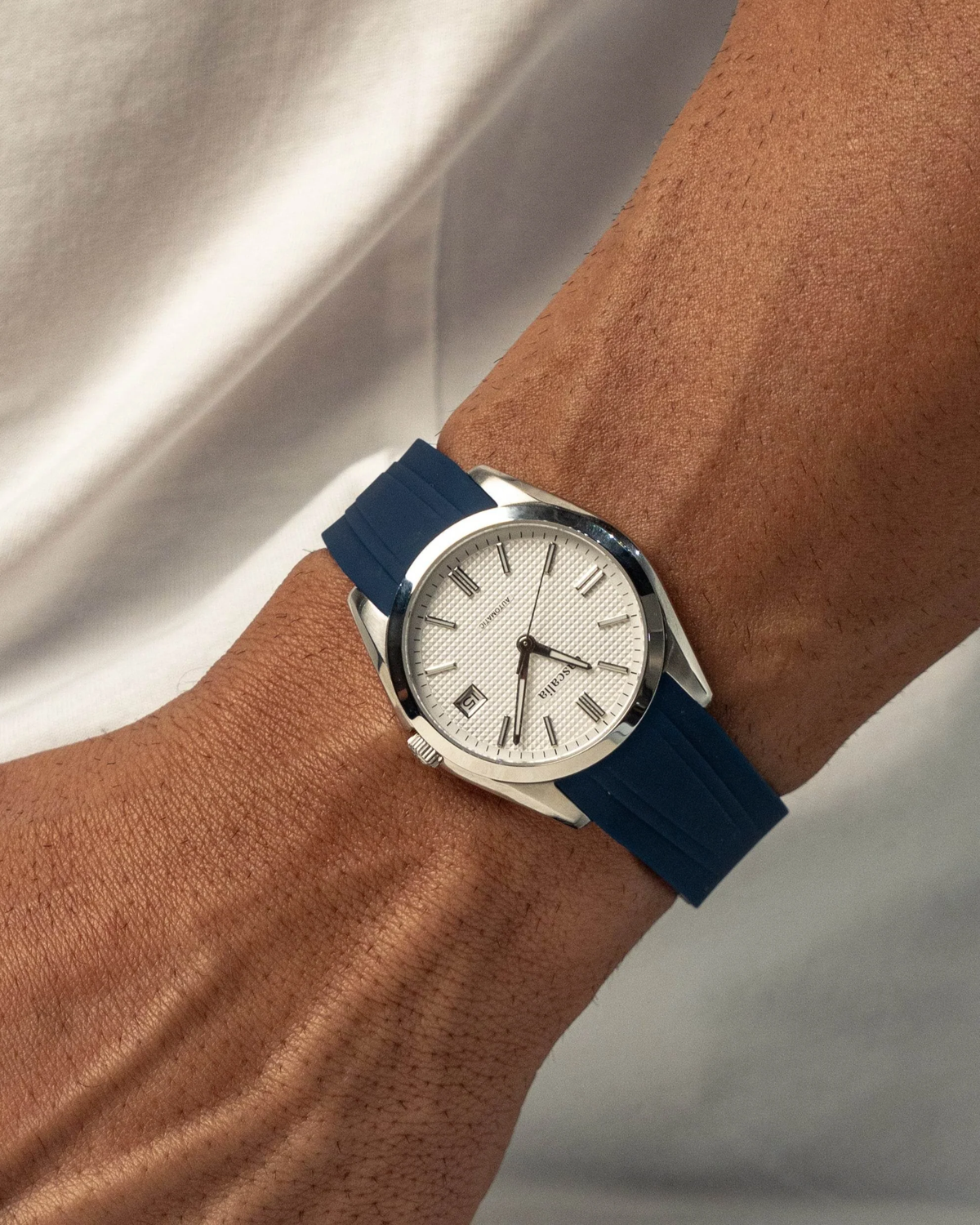 Solara Automatic White
