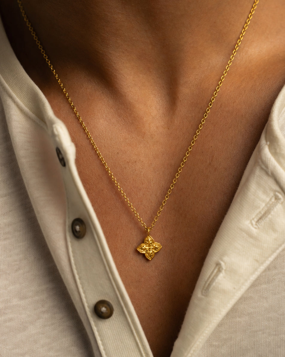 Vela necklace