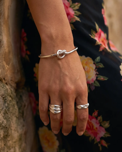 Vetta bangle